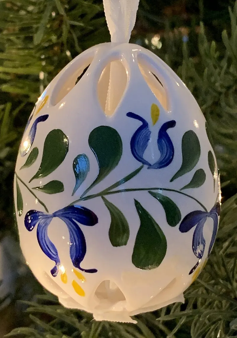 Seven Lives After the Last Pour: What American Collectors Do With Retired Clase Azul Decanters
